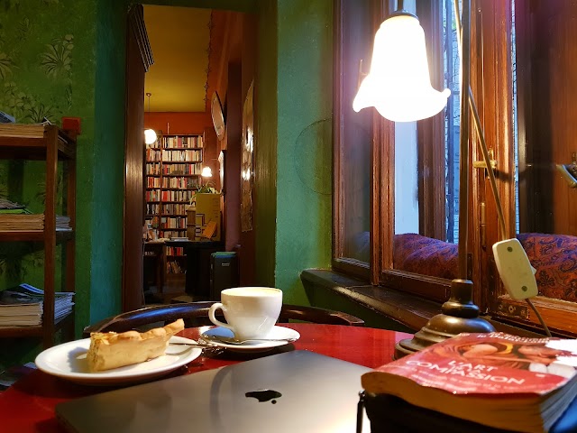 Massolit Books & Café