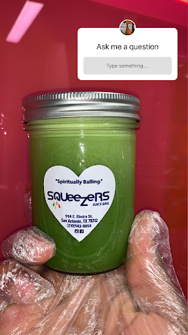 Squeezers Juice Bar by null