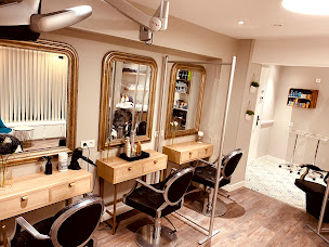 Photo n°1 de L'Aparté Coiffure à Château-Thierry (Barbier)