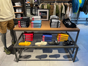 Photo n°3 de The North Face à Marseille (Magasin de vêtements pour femmes)