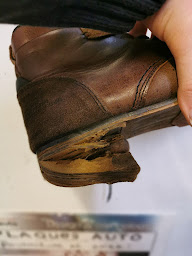 Photo n°14 de Cordonnerie Jean || Serrurerie automobile clef de voiture à Lorient (Serrurier)