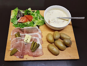 Photo n°2 de Le Média à Saint-Claude (Restaurant de cuisine traditionnelle)