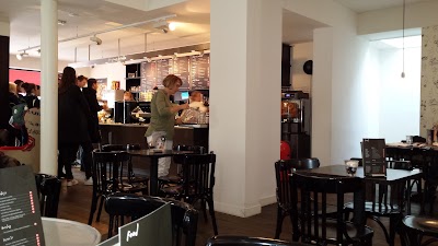 Photos of Douwe Egberts Caf&eacute;