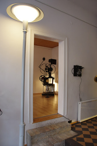 LowTech Instruments Museum - Visual
