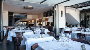 Photo n°5 de Café De La Plage - Restaurant Chez Pierre à Arcachon (Restaurant de sushis)