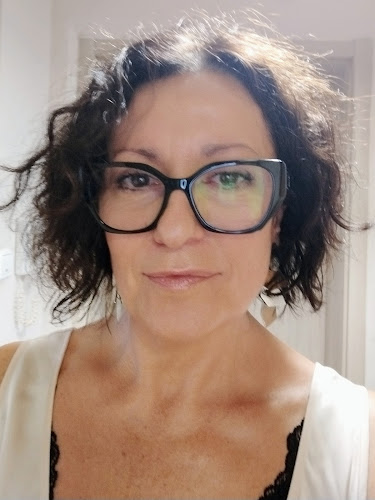 София център, ул. „Уилям Гладстон“ N1, вх.1,ет.1,ап.1, 1000 София