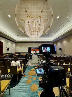 Hen's Bread Productions by null