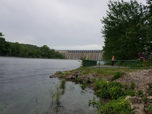 Bull Shoals-White River Trout Dock - Thumbnail