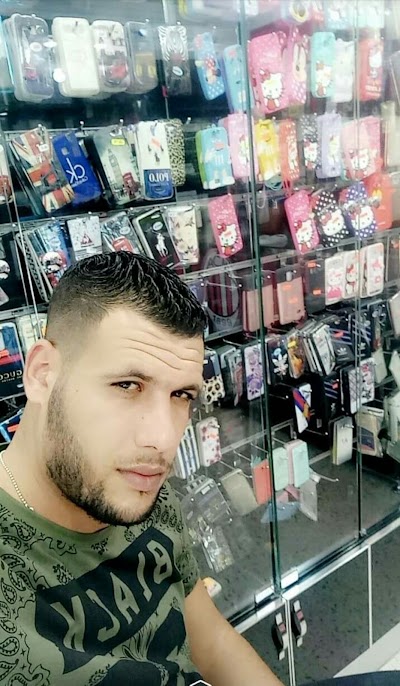 electronics-store