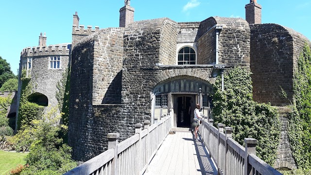 Walmer Castle and Gardens