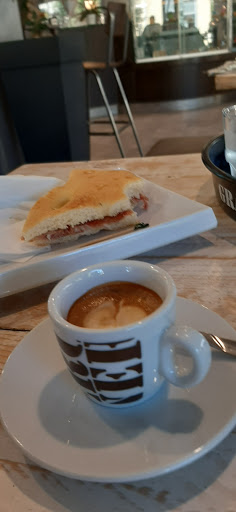 Bar Nereo...Cafe - Visual