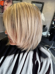 Photo n°5 de Salon de coiffure Côte Château à Marseille (Salon de coiffure)