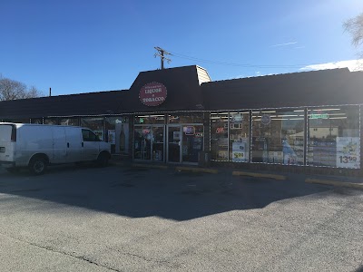 79th Oak Park Liquor & Tobacco store