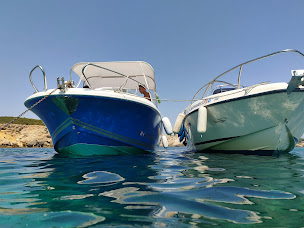 Photo n°19 de Vincent V Transport | BateauLoc13 à Fos-sur-Mer (Société de transport routier)