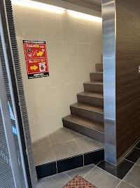 フルコンプ 福岡天神店