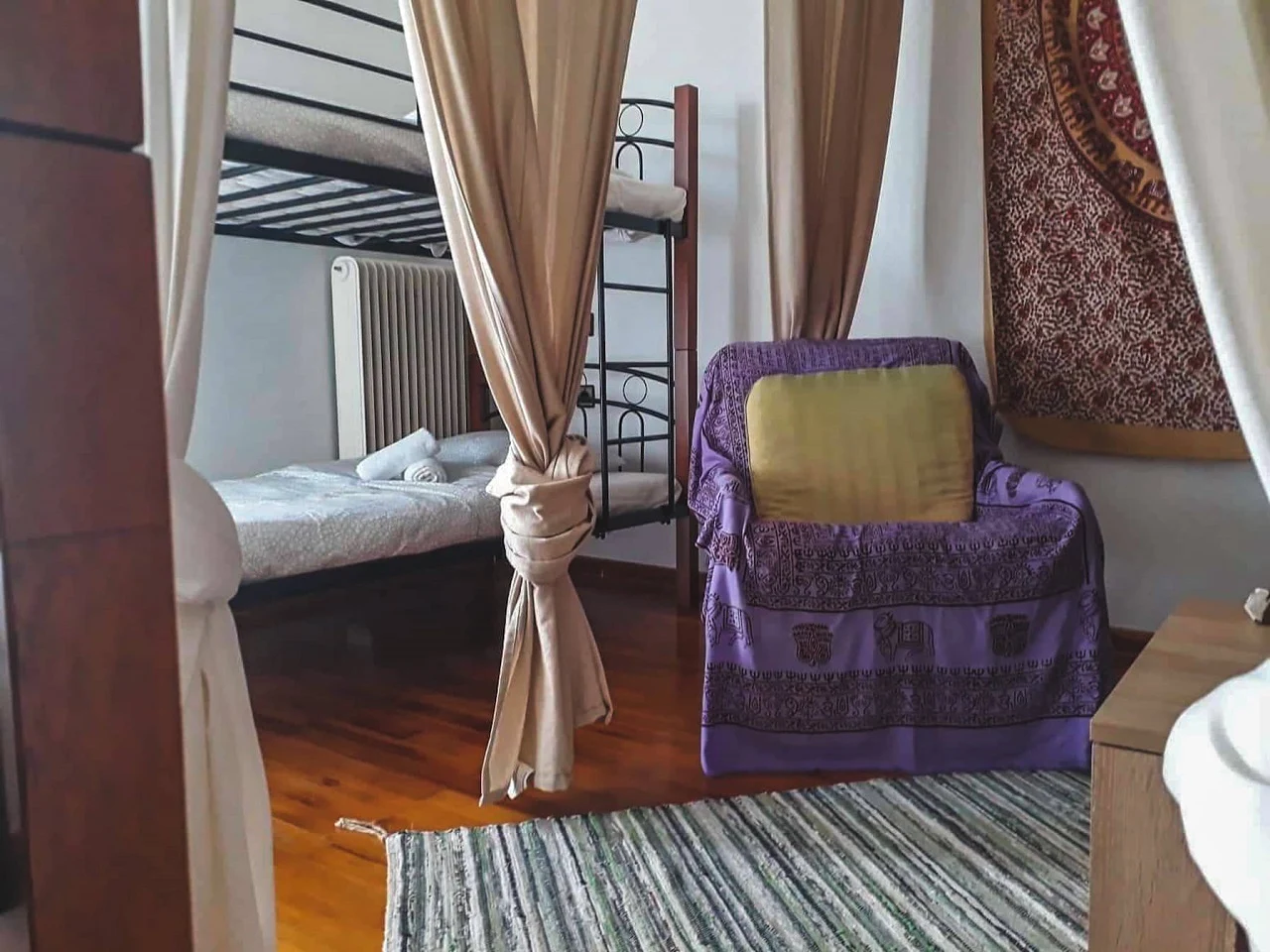 Urban Yoga House Hostel & Retreat