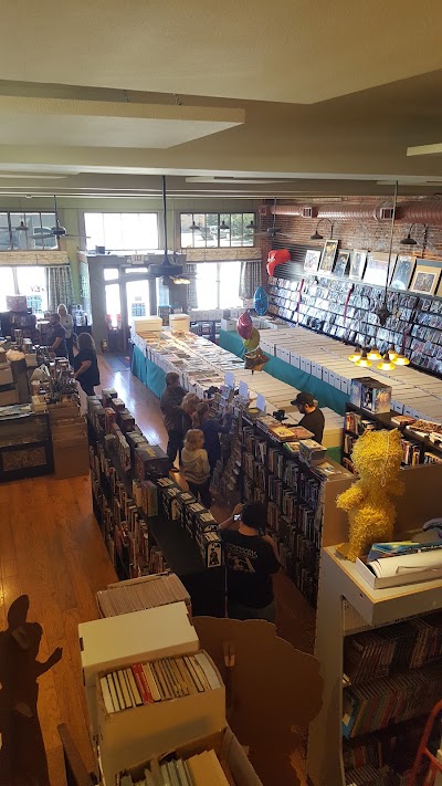 Photos of Bunjee's Comics