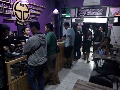 Photos of S2 Vaporholic Store & Cafe