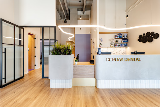 Henday Dental - Visual