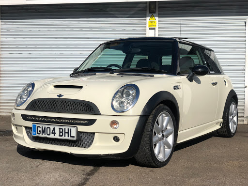 Pecks Hill Garage & Mini Mafia - Thumbnail