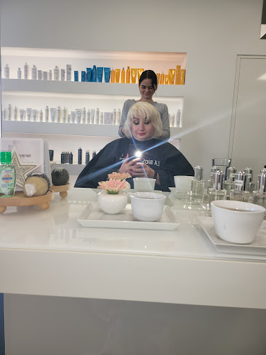 Dorothea Typgerechte Frisur La Biosthetique - Thumbnail