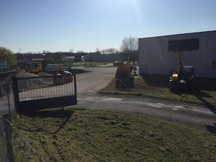 Photo n°4 de Locatoumat St Jean d'Angély à La Vergne (Agence de location de matériel)