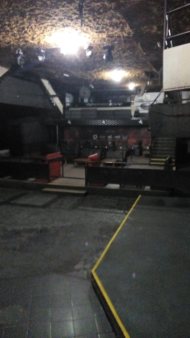 Kravi