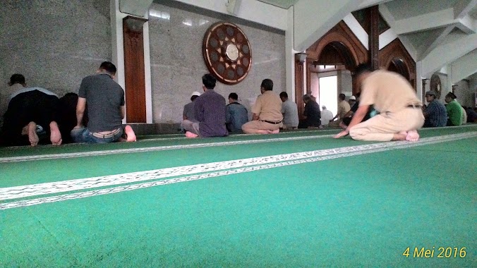 Raya Mosque Baitul Faidzin, LG Kab. Bogor, Author: Abu Hanifah Alim