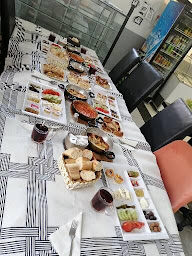 Photo n°20 de ZERIN Pâtisserie Café à Marseille (Restaurant servant le petit-déjeuner)