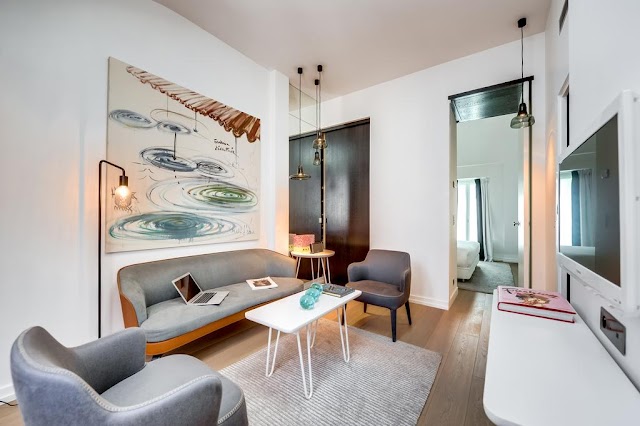Hotel Le A