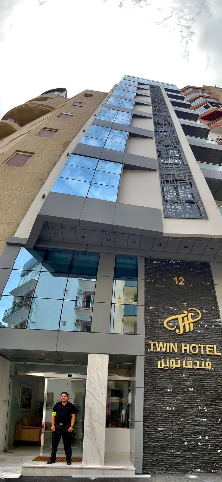 Twin Hotel