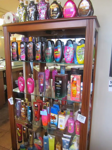 Simmons Family Cuts & Fast Tans - Thumbnail
