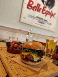 Photo n°33 de La Belle Equipe à Lyon (Pub)