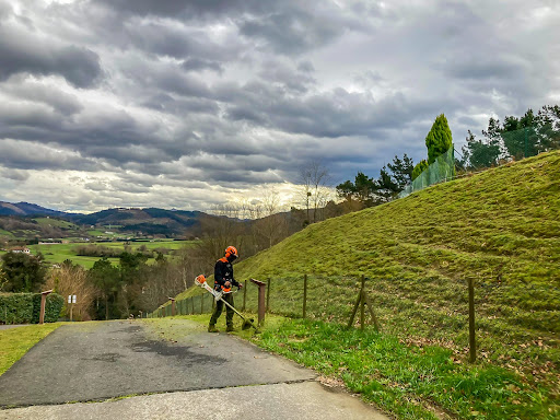 Juan B - Trabajos forestales y jardineria en Bizkaia: teléfono y datos en Bizkaia: teléfono y datos