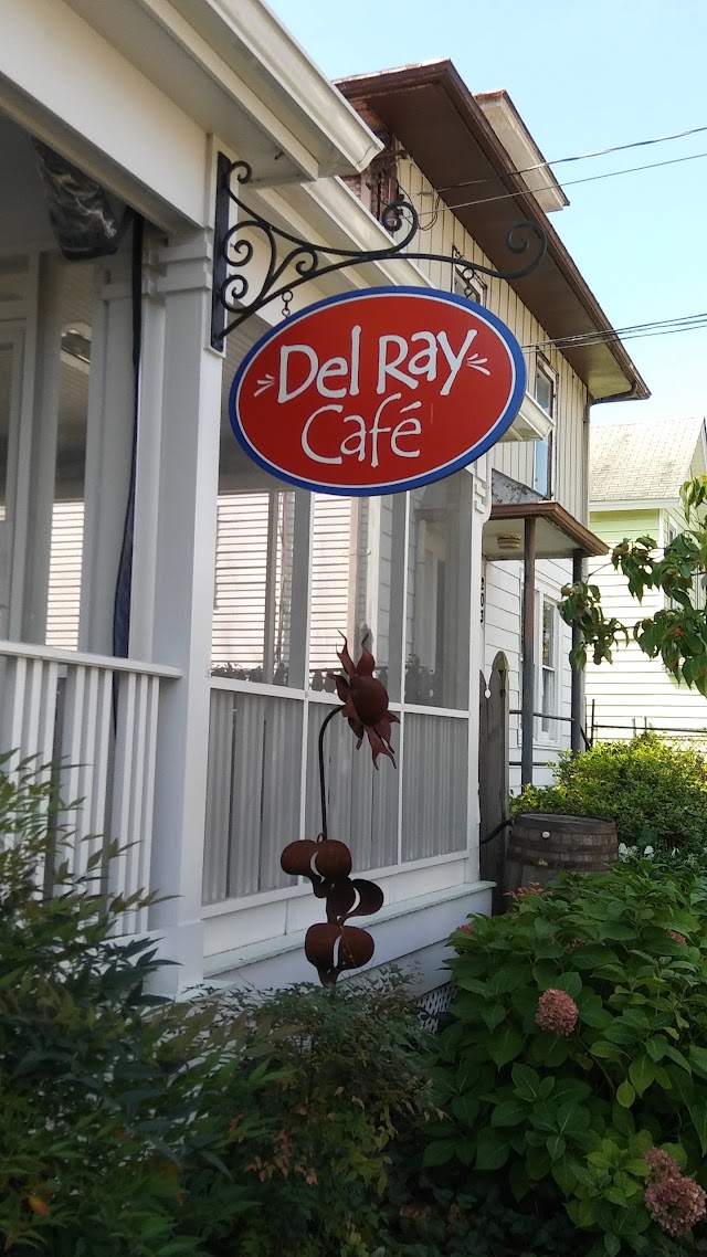 Del Ray Café