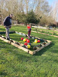 Photo n°4 de La Ferme des Marronniers - ferme pédagogique, parc de jeux en bois à Cressé (Terrain de jeu)