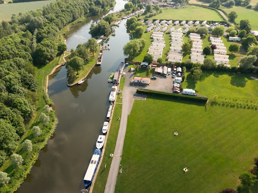 Avon Bank Meadow Moorings & Touring - Thumbnail