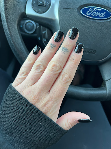 Hitech Nails - Visual