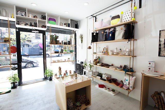 Saint Seneca Store