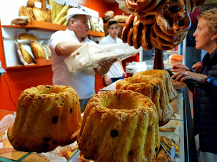 Photo n°19 de BOULANGERIE - L'AMI DU PAIN - MARCHÉ CENTRAL à La Rochelle (Pâtissier spécialisé dans les gâteaux de mariage)