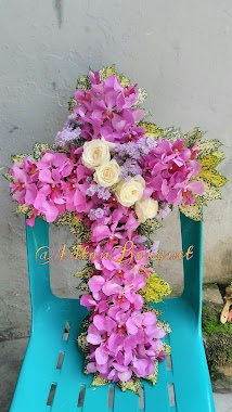 Intan Bouquet, Author: Intan Pelawi