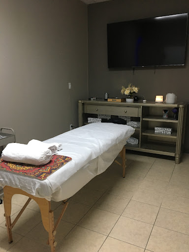 Deluxe Day Spa - Thumbnail