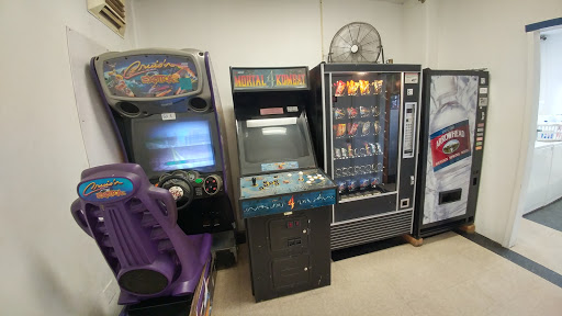 Lindsay Laundromat - Thumbnail