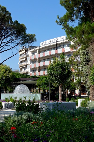 Photos of Dimokritos