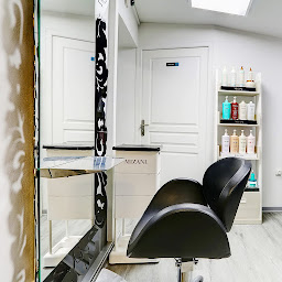 Photo n°8 de ROBIN GAUTHIER SAINT JOSEPH à Saint-Joseph (Salon de coiffure)