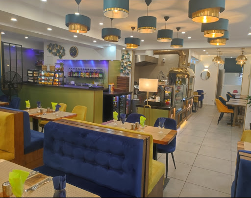 Photo 4 - Le Grill House