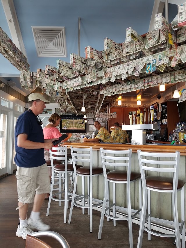 Mojo's on the Harbor