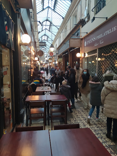 Le charme parisien des passages couverts Gallery - France