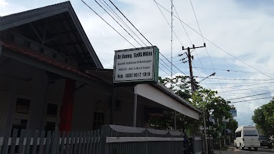 Photos of Consultant Obstetrian & Gyneacologyst