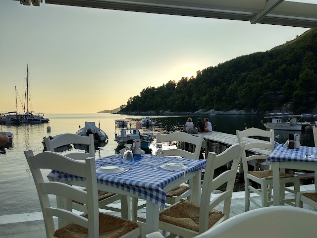 Korali Agnondas Skopelos | Sea food Tavern - Restaurant